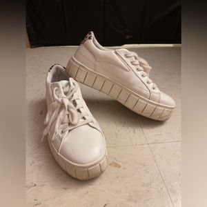 Worn few times